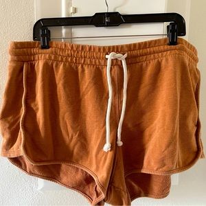 Universal Threads Shorts